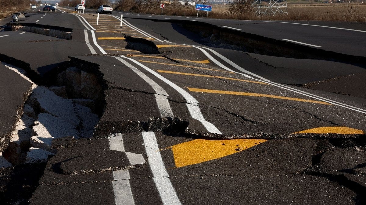  45 ilde 485 diri fay hattı bulunuyor!