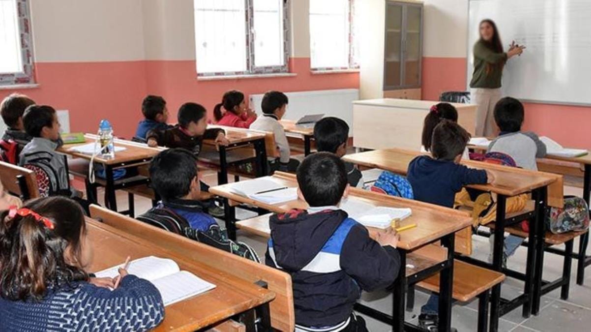 Türkiye’de okullar 13 Şubat’a kadar tatil edildi