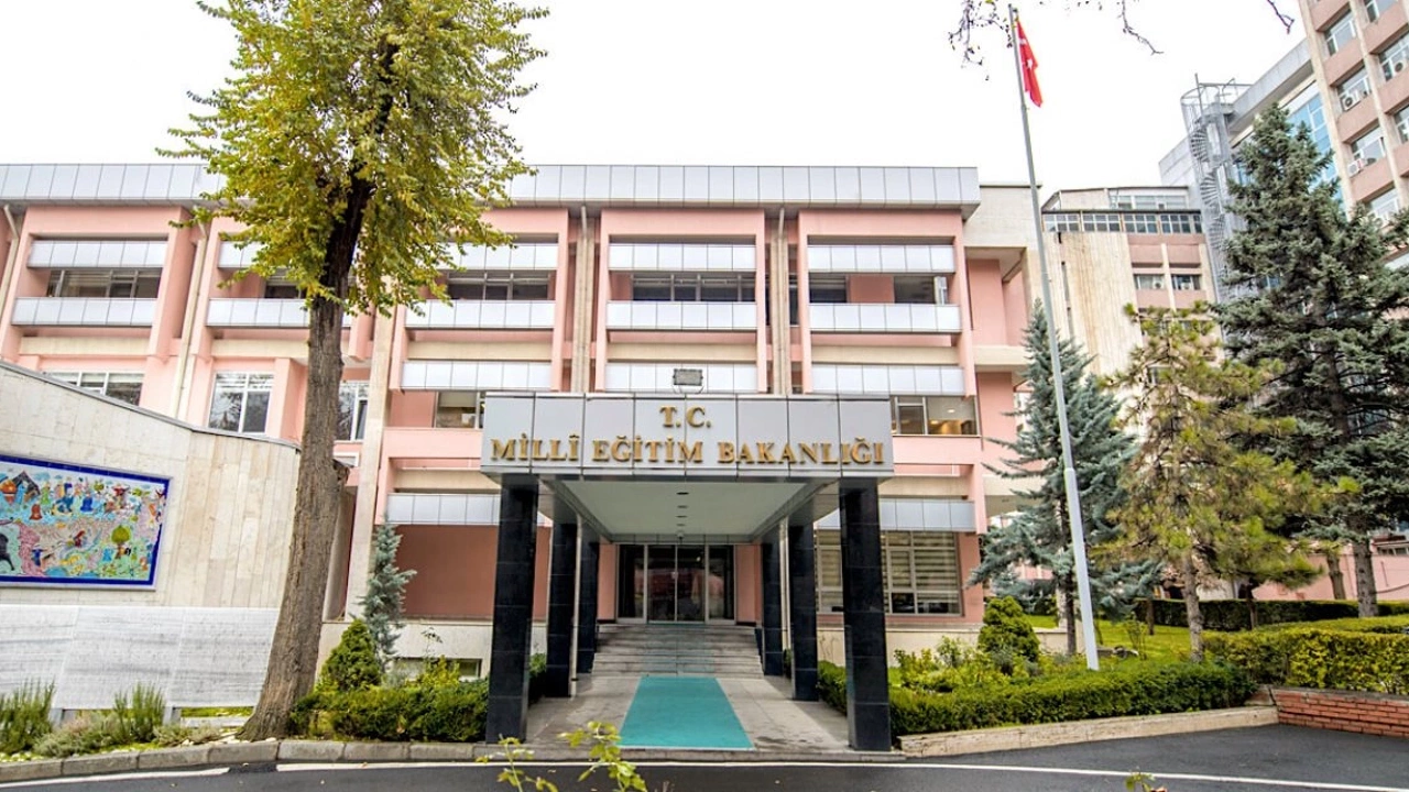 MEB’den “sınıf annesi” talimatı! 