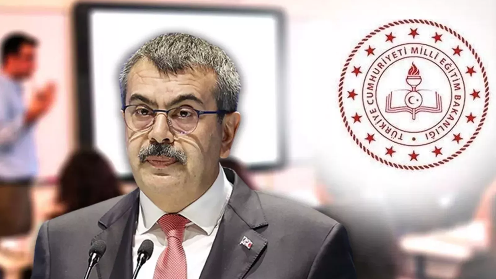 Bakandan Öğretmenlik Meslek Kanunu ve müfredat açıklaması