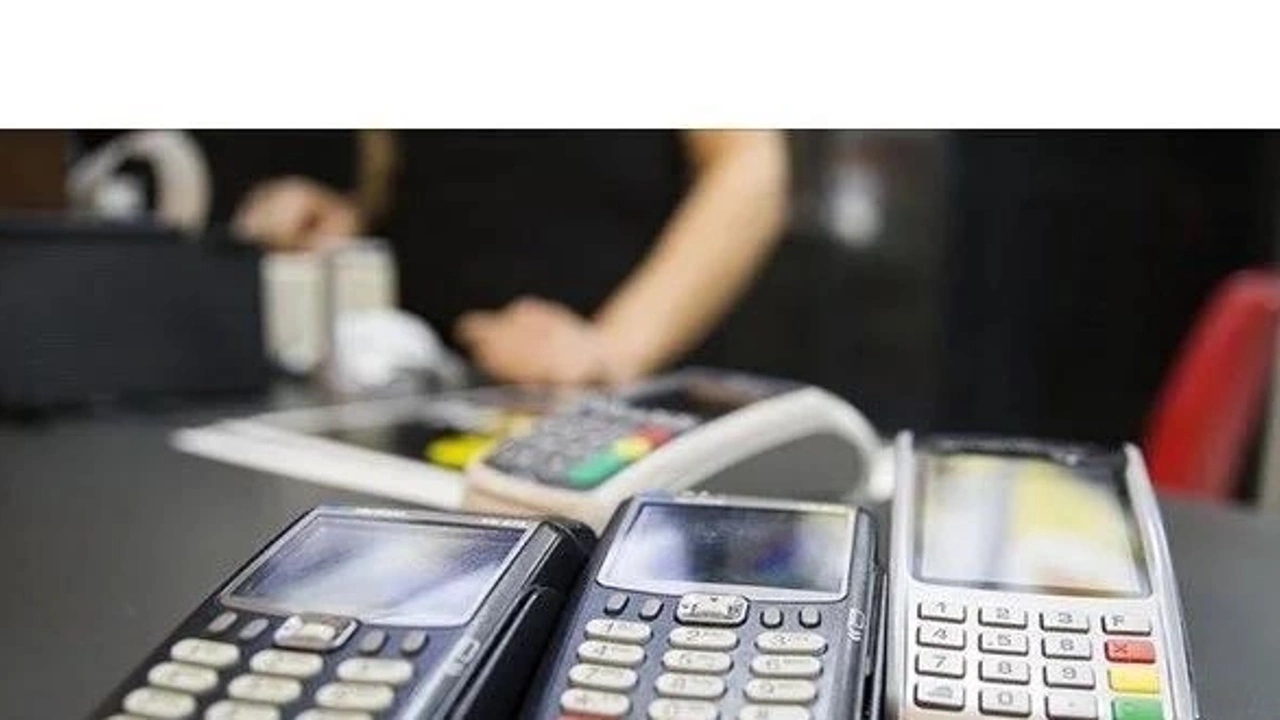 Üç kamu bankasından kredi kartı kararı