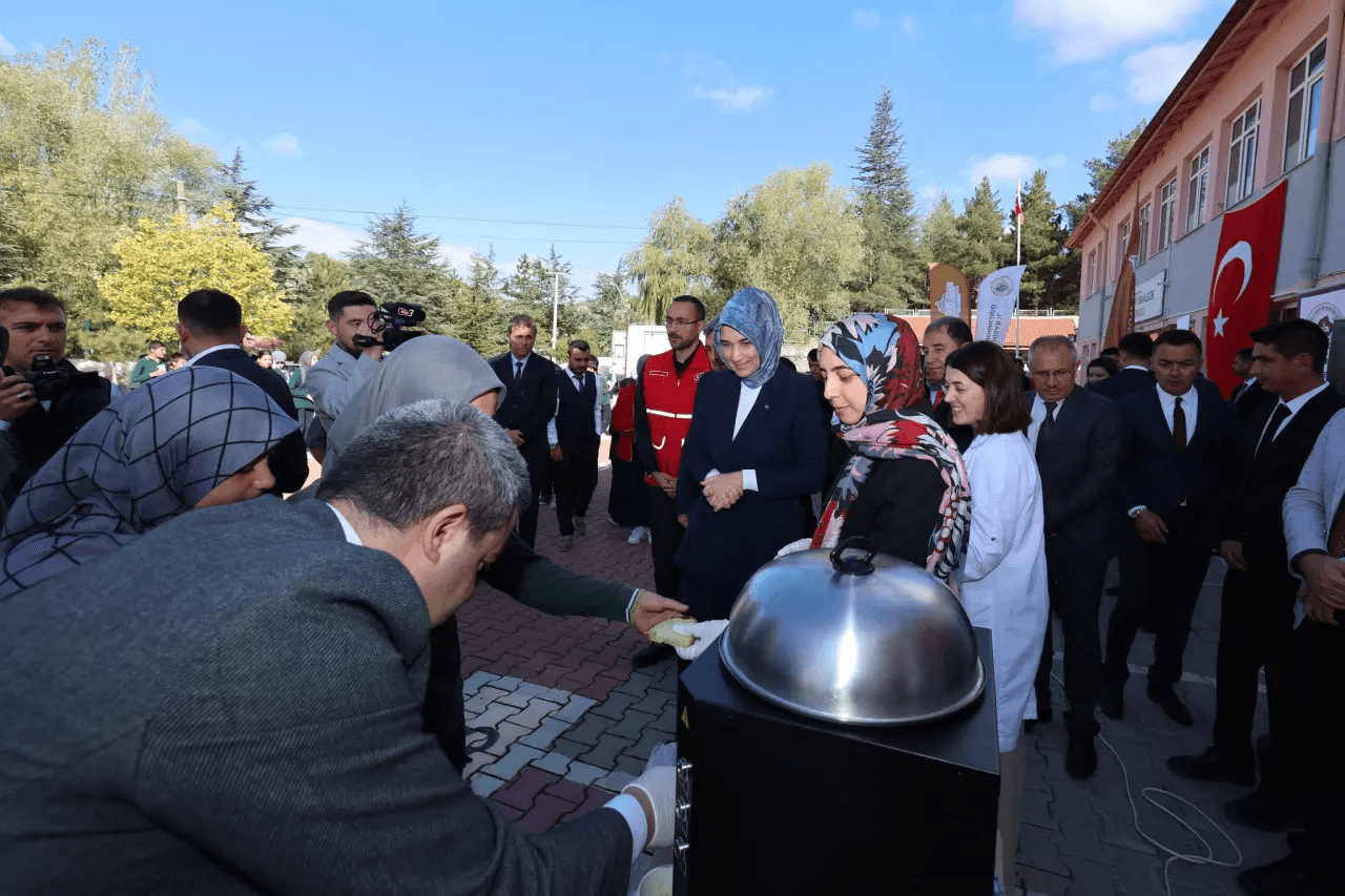 Afyonkarahisar’da “Gelenekten Geleceğe, Sağlıklı Nesiller” projesi hayata geçirildi
