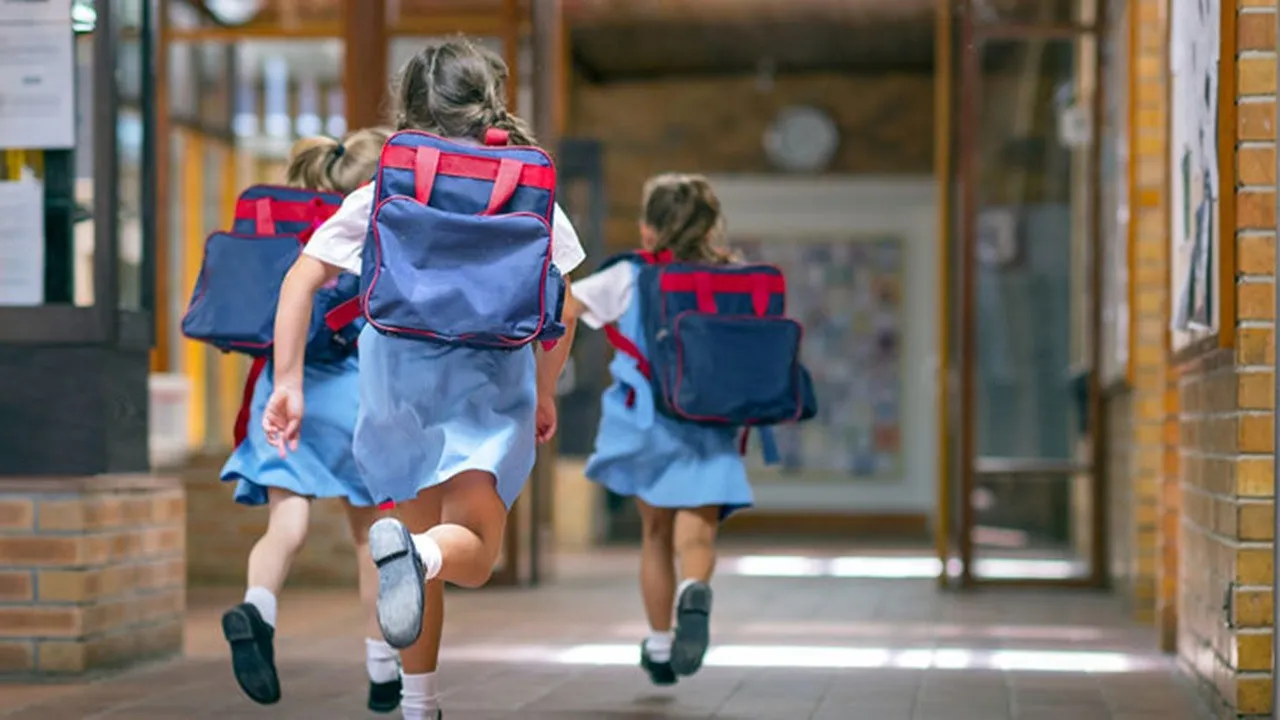 Okul kıyafeti uygulaması daha sıkı denetlenecek!