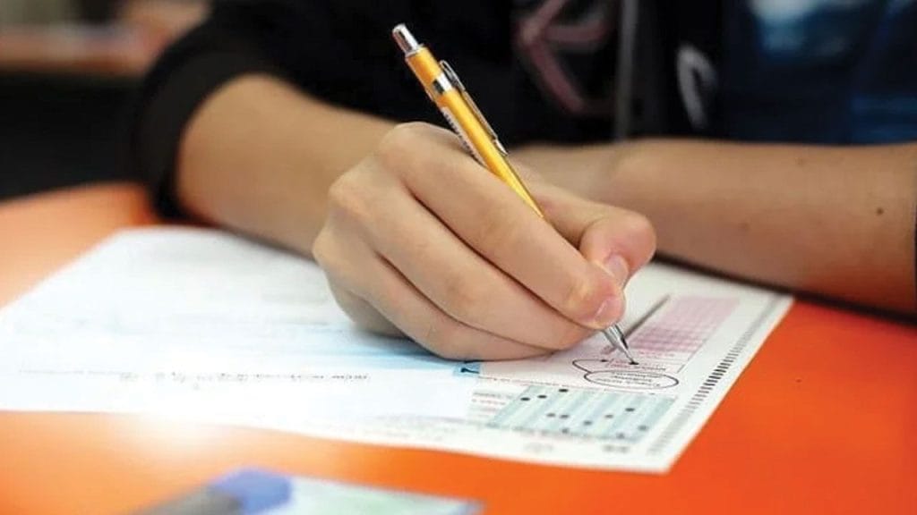 YKS, LGS sınavlarında değişikliğe gidiliyor