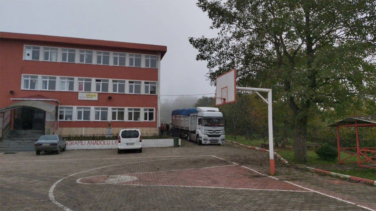 Müdür yardımcısı öğrencilerden topladığı parayı kriptoya yatırdı!