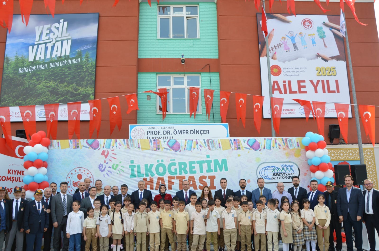 Esenyurt’ta Yeni Eğitim Öğretim Yılı Büyük Coşkuyla Başladı