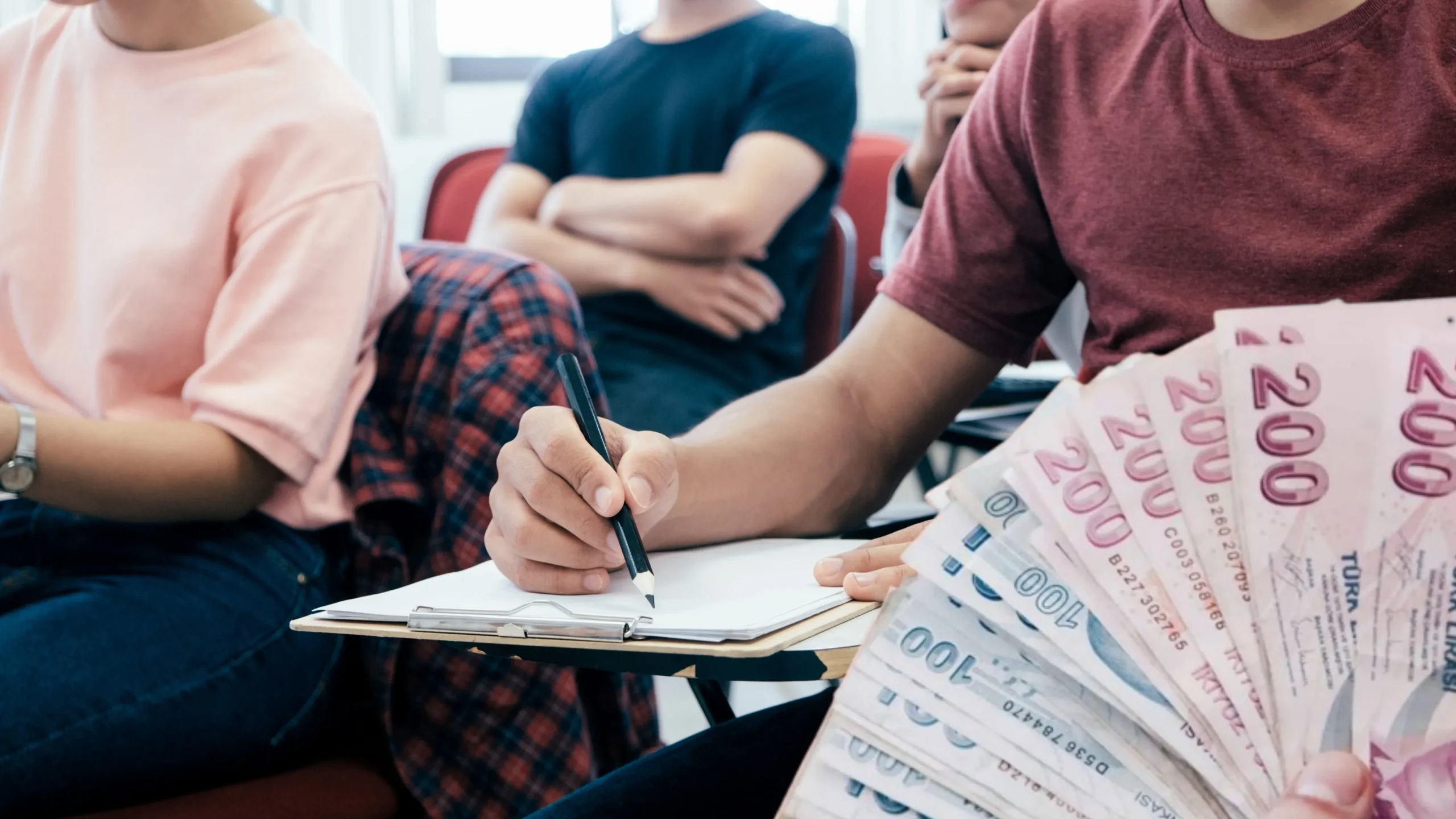 Vakıf üniversitelerinin ücretlerini artık YÖK belirleyecek