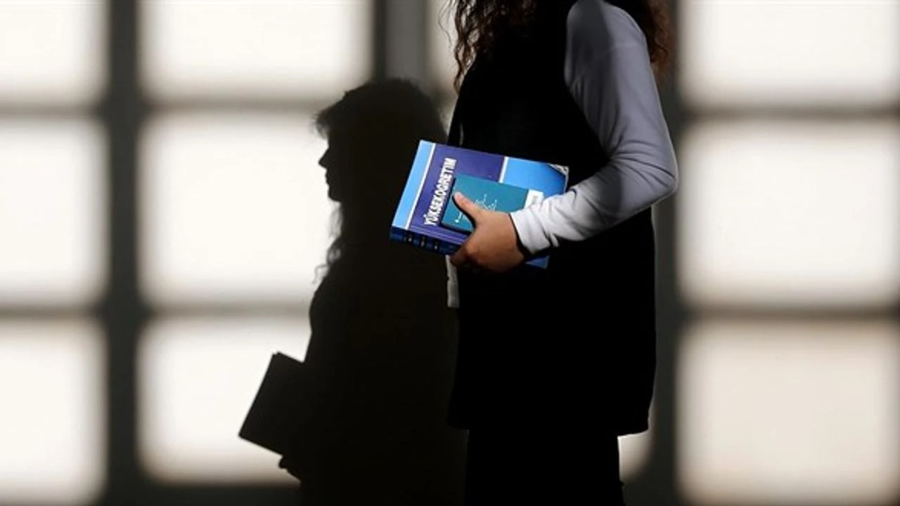 YÖK Başkanı Özvar: Başarılı öğrenciler 3 yılda mezun olabilecek