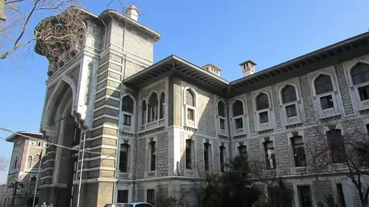 İstanbul Erkek Lisesi’nde ‘tertipçilik’ zorbalığa dönüşmüş durumda!