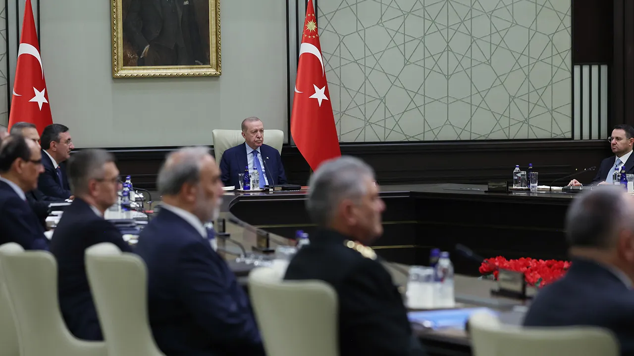 MGK’dan 11 maddelik kritik bildiri