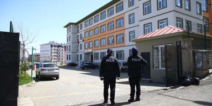 O Okullara Sabit Polis Görevlendirilecek
